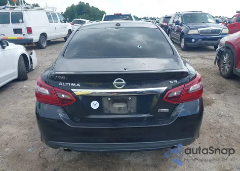 2018 Nissan Altima 2.5 Sr из США, поврежденный, VIN 1N4AL3AP0JC281750